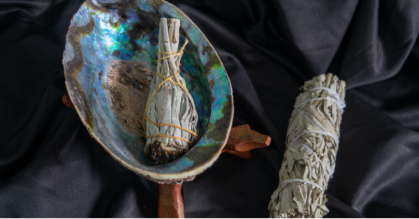 Smudge Stick or Shamanic Incense: What is it and How to Prepare it