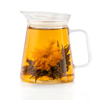Blühender Tee oder Blütentee