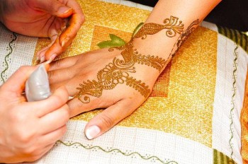 Henna-Dekorationen